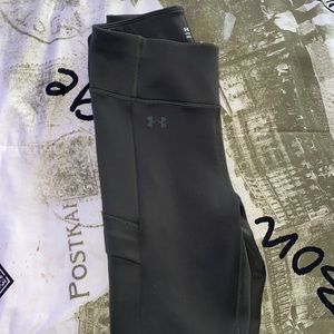 Brand new never worn yoga pants!!